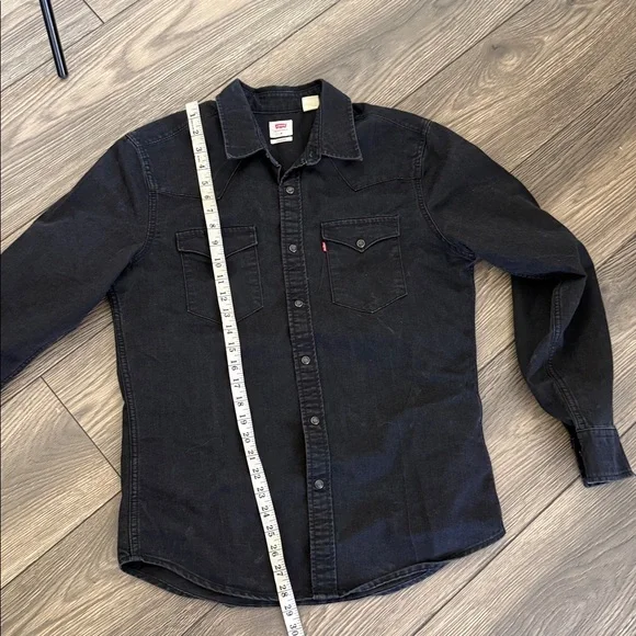 Teodora Western Shirt in  size medium  Black
LEVI'S - Picture 9 of 16